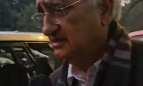 केजरीवाल के बयान पर सलमान खुर्शीद का पलटवार, राहुल गांधी विश्व बचाने के लिए नेतृत्व कर रहे
