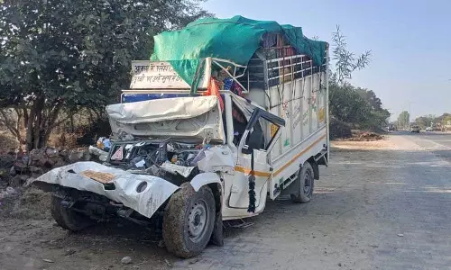 NH-9 पर जमा पानी के कारण सिरसा गांव में कई दुर्घटनाएं