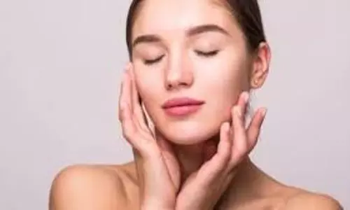 Skin Care: रात को सोने से पहले त्वचा पर लगाएं ये 3 चीजें, चेहरा हो जाएगा चमकदार Skin Care: रात को सोने से पहले त्वचा पर लगाएं ये 3 चीजें, चेहरा हो जाएगा चमकदार
