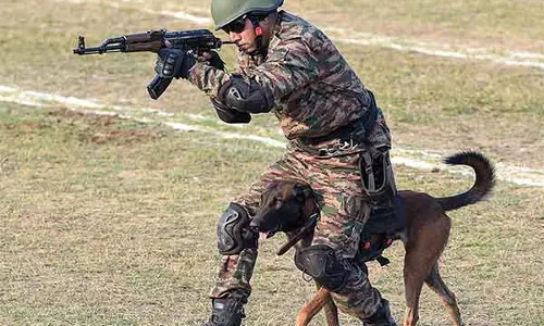 कांग्रेस के राहुल गांधी, मल्लिकार्जुन खड़गे ने 77th Army Day पर शुभकामनाएं दीं