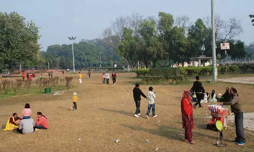 Haryana में धूप खिली, लोग घरों से बाहर निकले