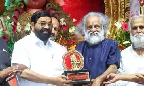 Kerala: कैताप्रम को हरिवरासन पुरस्कार प्रदान किया गया Kerala: कैताप्रम को हरिवरासन पुरस्कार प्रदान किया गया