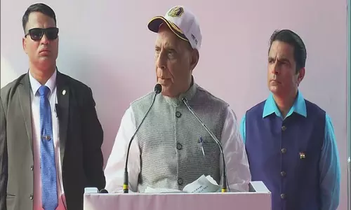 हिंद महासागर क्षेत्र में मजबूत नौसेना हमारी सर्वोच्च प्राथमिकता है: Rajnath Singh हिंद महासागर क्षेत्र में मजबूत नौसेना हमारी सर्वोच्च प्राथमिकता है: Rajnath Singh