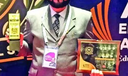 Jammu: डॉ. भान को ‘सुपर 50 प्रिंसिपल्स पुरस्कार-2024’ से सम्मानित किया Jammu: डॉ. भान को ‘सुपर 50 प्रिंसिपल्स पुरस्कार-2024’ से सम्मानित किया