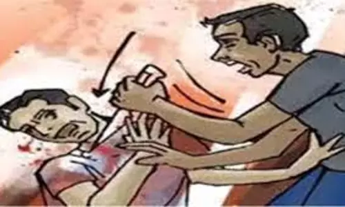 Ujjain: ईट-भट्टे पर अलाव ताप रहे युवक की चाकू मारकर हत्या ,हिरासत में आरोपी Ujjain: ईट-भट्टे पर अलाव ताप रहे युवक की चाकू मारकर हत्या ,हिरासत में आरोपी