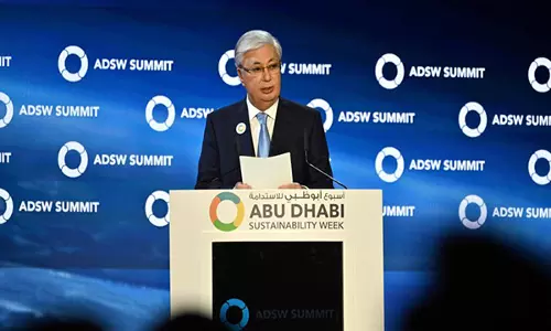 कजाकिस्तान के राष्ट्रपति ने Abu Dhabi स्थिरता सप्ताह में भाग लिया, वैश्विक मुद्दों पर प्रकाश डाला