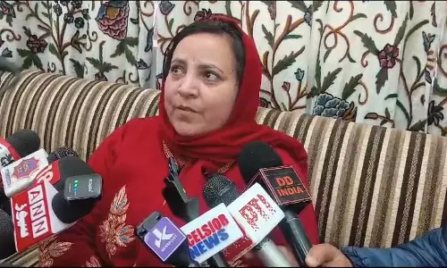 Education Minister: कैपिटेशन फीस मांगने वाले स्कूलों के खिलाफ कार्रवाई की जाएगी