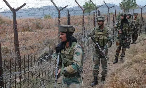 Rajouri में नियंत्रण रेखा पर दुर्घटनावश बारूदी सुरंग विस्फोट में 6 सैनिक घायल