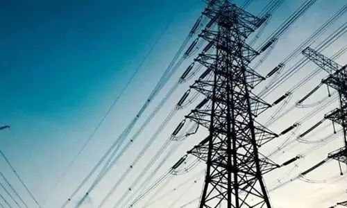 Telangana में बिजली दरों में कोई बढ़ोतरी नहीं, सरकार ने डिस्कॉम के प्रस्तावों को खारिज किया