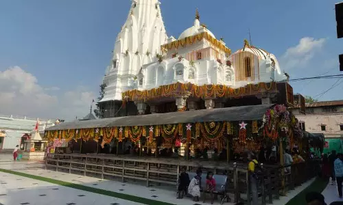 Kangra के ब्रजेश्वरी मंदिर में मक्खन अनुष्ठान मकर संक्रांति का प्रतीक