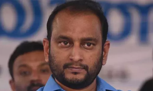 Kerala : सीएम के खिलाफ विरोध प्रदर्शन हाईकोर्ट ने जमानत शर्त का उल्लंघन करने के आरोप