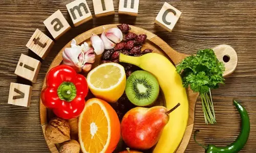 Lifestyle: इन 6 फलों में होती है विटामिन C की मात्रा