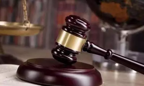 Extortion case :गिरफ्तार ईडी अधिकारी को न्यायिक हिरासत में भेजा गया Extortion case :गिरफ्तार ईडी अधिकारी को न्यायिक हिरासत में भेजा गया