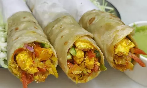 पनीर अंडा रोल रेसिपी पनीर अंडा रोल रेसिपी