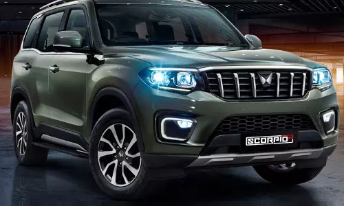 महिंद्रा ने स्कॉर्पियो की कीमत घटा दी महिंद्रा ने स्कॉर्पियो की कीमत घटा दी