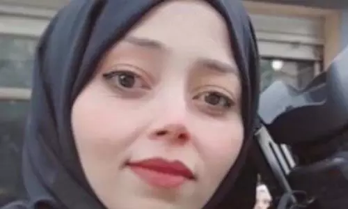 Israeli हमले में एक महिला फिलिस्तीनी पत्रकार की मौत Israeli हमले में एक महिला फिलिस्तीनी पत्रकार की मौत