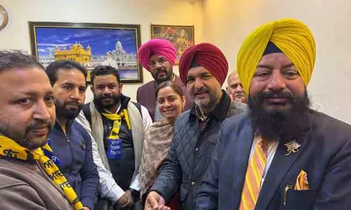 Amritsar में आप को मिली मजबूती, 2 निर्दलीय पार्षद पार्टी में शामिल