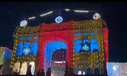 Koh-e-Moula Ali दरगाह को इस्लामी महीने रजब के लिए सजाया गया Koh-e-Moula Ali दरगाह को इस्लामी महीने रजब के लिए सजाया गया