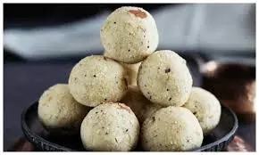 Makhana Laddu:  सर्दियों में बनाएं स्वादिष्ट और पौष्टिक मखाना लड्डू, शरीर की सारी कमजोरी होगी दूर