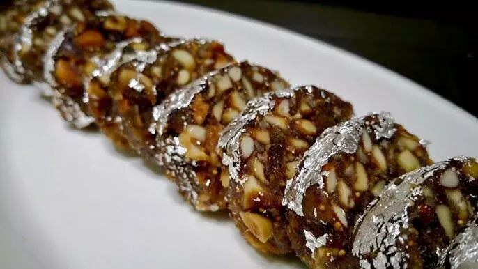 Fig date roll इसके सेवन से शरीर को मिलते पोषक तत्व