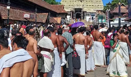 Kerala : शिवगिरी मठ ने मंदिरों में कमीज उतारने की प्रथा को समाप्त करने आंदोलन तेज किया