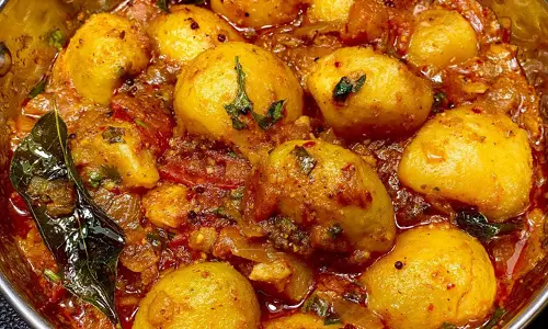 Masala Potato: मसालेदार खाने के हैं शौकीन तो ये डिश है बेहतरीन विकल्प Masala Potato: मसालेदार खाने के हैं शौकीन तो ये डिश है बेहतरीन विकल्प