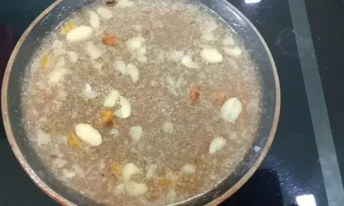 Gond-Almond Raab: स्वस्थ रहने के लिए सर्दियों में गोंद और बादाम के जूस को बनाएं अपनी डाइट का हिस्सा Gond-Almond Raab: स्वस्थ रहने के लिए सर्दियों में गोंद और बादाम के जूस को बनाएं अपनी डाइट का हिस्सा