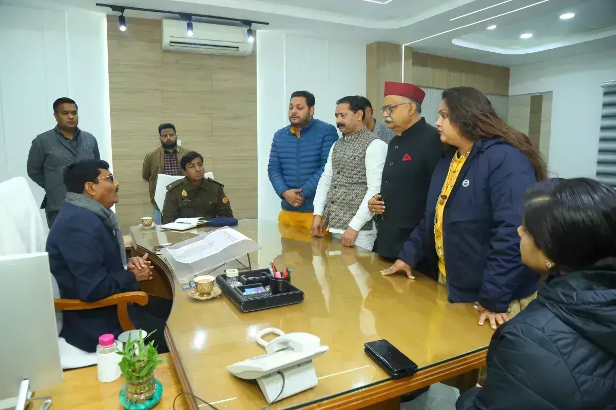 Ghaziabad: शिकायतकर्ताओं से फीडबैक लेना सुनिश्चित करें: डीएम इन्द्र विक्रम सिंह Ghaziabad: शिकायतकर्ताओं से फीडबैक लेना सुनिश्चित करें: डीएम इन्द्र विक्रम सिंह