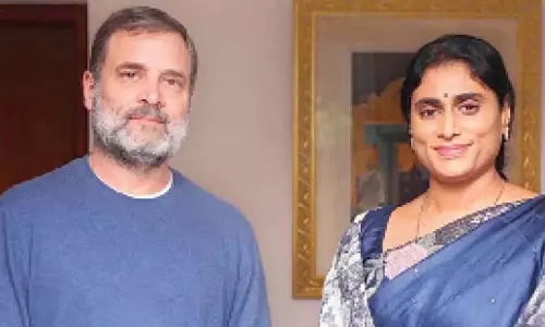 Andhra: शर्मिला ने एआईसीसी मुख्यालय की तुलना कांग्रेस पार्टी संग्रहालय से की