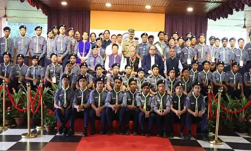 Arunachal: राज्यपाल केटी परनाइक ने 161 स्काउट्स और गाइड्स को राज्य पुरस्कार सम्मानित Arunachal: राज्यपाल केटी परनाइक ने 161 स्काउट्स और गाइड्स को राज्य पुरस्कार सम्मानित