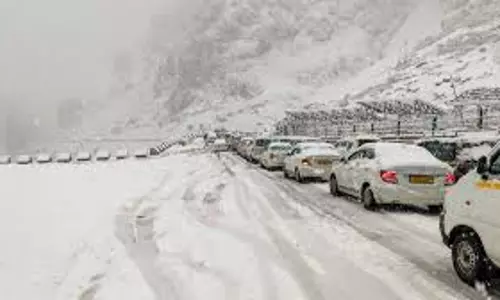 Himachal: ऊंचे पहाड़ों पर हुई बर्फबारी, 6 जिलों में शीतलहर का येलो अलर्ट जारी