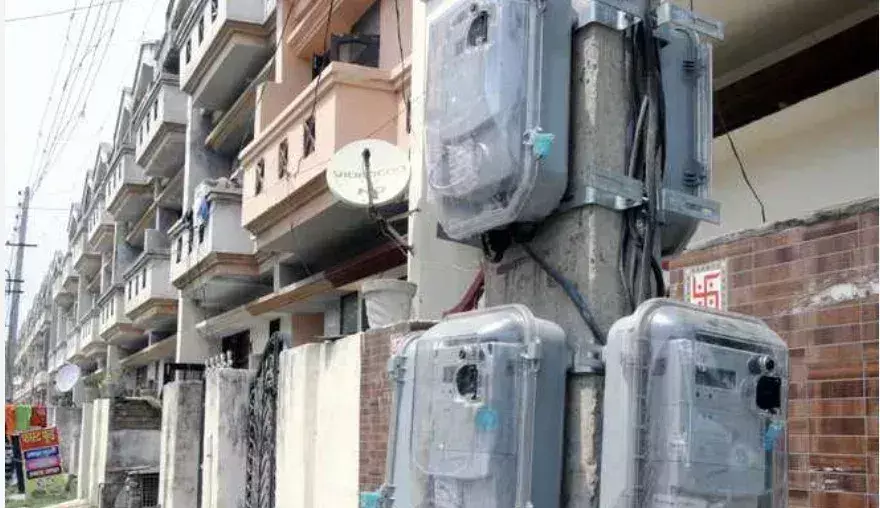 Allahabad: बिजली विभाग ने 21 घरों में पकड़ी चोरी Allahabad: बिजली विभाग ने 21 घरों में पकड़ी चोरी
