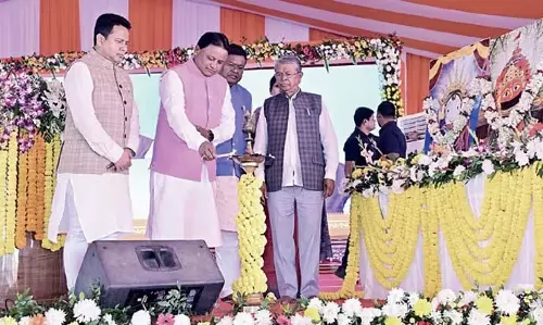 CM Mohan Majhi ने 80 वर्ष से अधिक आयु के बुजुर्गों-दिव्यांगों के लिए बढ़ी हुई पेंशन की शुरुआत की CM Mohan Majhi ने 80 वर्ष से अधिक आयु के बुजुर्गों-दिव्यांगों के लिए बढ़ी हुई पेंशन की शुरुआत की