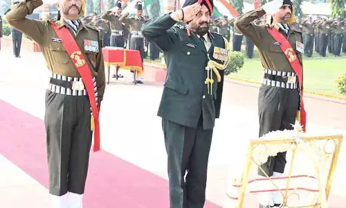 Punjab: दक्षिण पश्चिमी कमान ने 77वां सेना दिवस मनाया Punjab: दक्षिण पश्चिमी कमान ने 77वां सेना दिवस मनाया