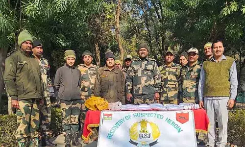 Amritsar में 8.5 किलोग्राम हेरोइन जब्त Amritsar में 8.5 किलोग्राम हेरोइन जब्त