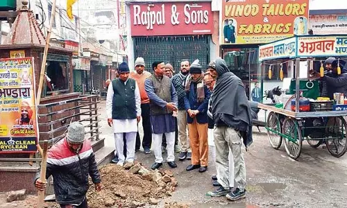 Haryana : भिवानी में पेयजल पाइपलाइन लीकेज Haryana : भिवानी में पेयजल पाइपलाइन लीकेज