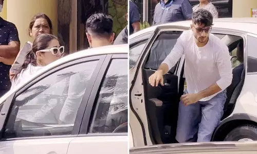 सारा अली खान, इब्राहिम अली खान लीलावती अस्पताल में अपने पिता से मिलने पहुंचे सारा अली खान, इब्राहिम अली खान लीलावती अस्पताल में अपने पिता से मिलने पहुंचे