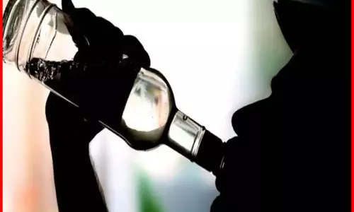 गर्लफ्रेंड को होटल में मिलने बुलाया...खाई ऐसी टैबलेट, तोड़ा दम गर्लफ्रेंड को होटल में मिलने बुलाया...खाई ऐसी टैबलेट, तोड़ा दम