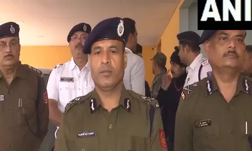 गोलीबारी की घटना के बाद IG Yadav ने कहा- आरोपी ने कोर्ट लॉकअप में हथियार सौंप दिया