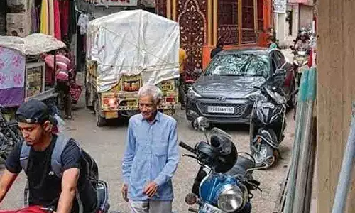 Nurpur में सड़क किनारे पार्किंग यातायात की बड़ी समस्या