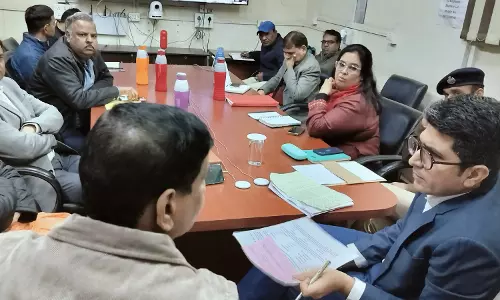 Bundi: जिला स्तरीय जनसुनवाई में किया आमजन की परिवेदनाओं का निस्तारण Bundi: जिला स्तरीय जनसुनवाई में किया आमजन की परिवेदनाओं का निस्तारण