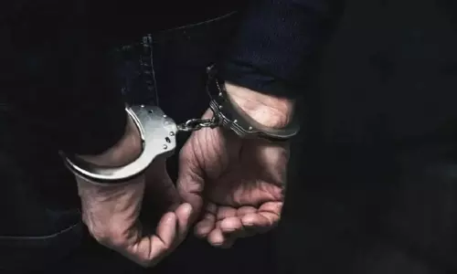 Karnataka: पुलिस हिरासत से भागने की कोशिश, बलात्कार के आरोपी को गोली लगी