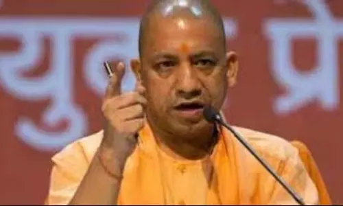 UP : योगी ने शिकायतों के त्वरित समाधान के लिए अधिकारियों को निर्देश दिया