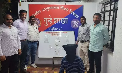 5 एकड़ जमीन बेचकर जुए में पैसा हारा शख्स, ऑनलाइन जुआ खेलने के लिए बहन के घर से चोरी 5 एकड़ जमीन बेचकर जुए में पैसा हारा शख्स, ऑनलाइन जुआ खेलने के लिए बहन के घर से चोरी