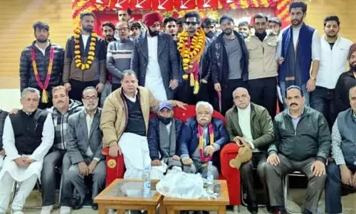 Sadhotra ने विद्यार्थियों से राष्ट्र निर्माण में सकारात्मक योगदान देने का आह्वान किया Sadhotra ने विद्यार्थियों से राष्ट्र निर्माण में सकारात्मक योगदान देने का आह्वान किया