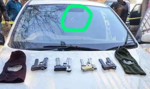 Punjab : जालंधर में पुलिस से मुठभेड़ के बाद बिश्नोई-बरार गिरोह के 2 सहयोगी गिरफ्तार, हथियार बरामद Punjab : जालंधर में पुलिस से मुठभेड़ के बाद बिश्नोई-बरार गिरोह के 2 सहयोगी गिरफ्तार, हथियार बरामद