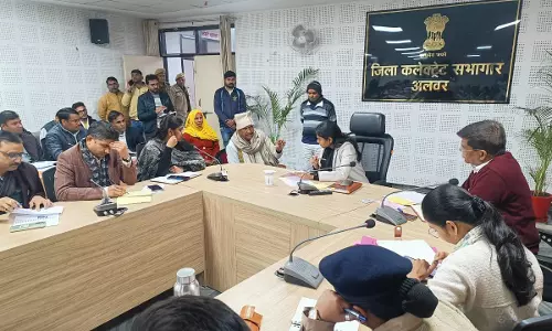 Alwar: जिला कलेक्टर की अध्यक्षता में जिला स्तरीय जनसुनवाई आयोजित Alwar: जिला कलेक्टर की अध्यक्षता में जिला स्तरीय जनसुनवाई आयोजित