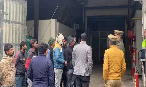 Agra में विनिर्माण इकाई में बॉयलर विस्फोट के बाद 13 घायल, 1 गंभीर Agra में विनिर्माण इकाई में बॉयलर विस्फोट के बाद 13 घायल, 1 गंभीर