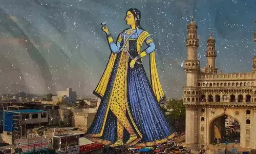 Hyderabad: इतिहास और प्रसिद्धि पाने की चाहत रखने वाली इंस्टा रील्स की समस्या Hyderabad: इतिहास और प्रसिद्धि पाने की चाहत रखने वाली इंस्टा रील्स की समस्या