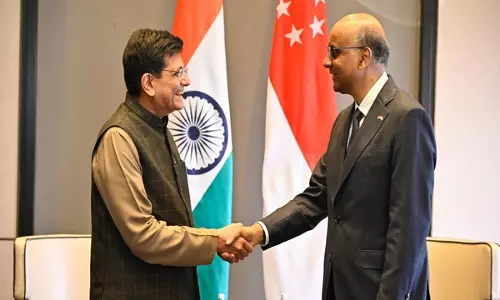 Piyush Goyal ने सिंगापुर के राष्ट्रपति से मुलाकात की, संबंधों को बढ़ाने के तरीकों पर चर्चा की Piyush Goyal ने सिंगापुर के राष्ट्रपति से मुलाकात की, संबंधों को बढ़ाने के तरीकों पर चर्चा की
